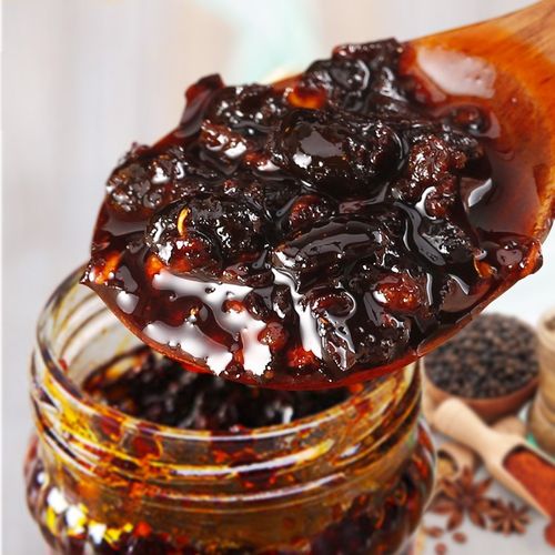 老干妈|老干妈辣椒酱一年狂跌12亿，75岁陶碧华重出江湖！被两个儿子坑惨了