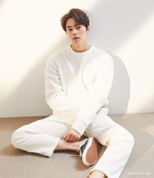 明星|顶着娃娃脸却有健硕身材的男明星们！他们是芳心纵火犯