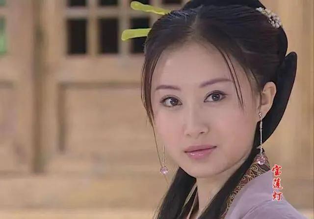 舒畅|舒畅与陈伟霆时隔许久合照,舒畅的脸越来越不自然了