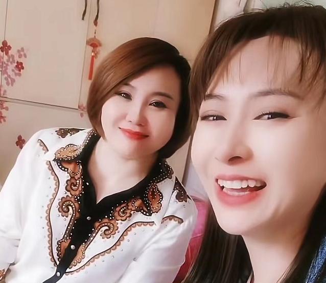 谢兰|谢兰现身《乡村爱情17》片场，与严冬冬同框，被封杀传闻不攻自破