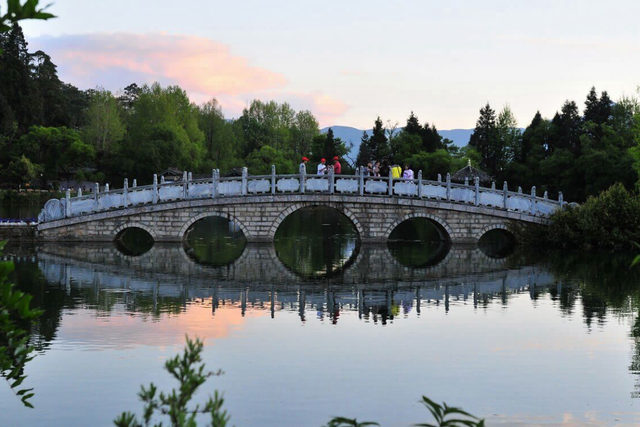 北京市|北京一自然景区，距市区100公里，因植被茂密被誉“天然氧吧”