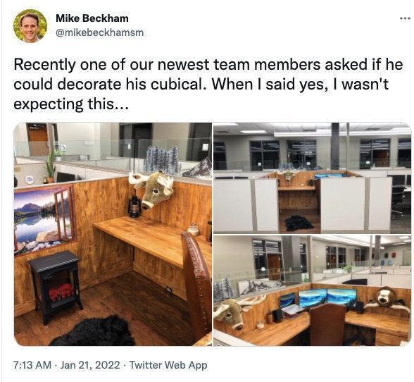 国外新员工问老板能不能装饰工位,老板同意后,万万没想到画风这么浮夸!