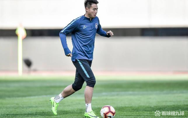 国安|晋鹏翔面子真大！国安为留下他宁愿送走前国脚，新东家已敲定