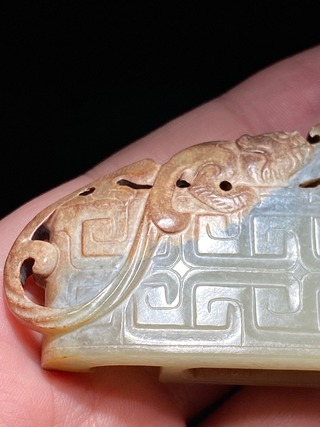 和田玉籽料|汉 和田玉 籽料 出廓螭龙纹 玉剑璏