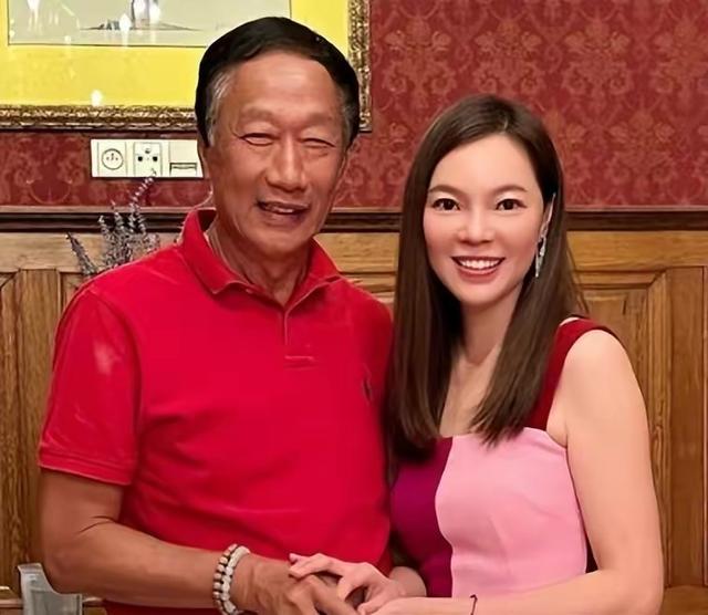 曾馨莹|林心如闺中密友曾馨莹，嫁豪门成阔太，为爱与70岁郭台铭拼四胎