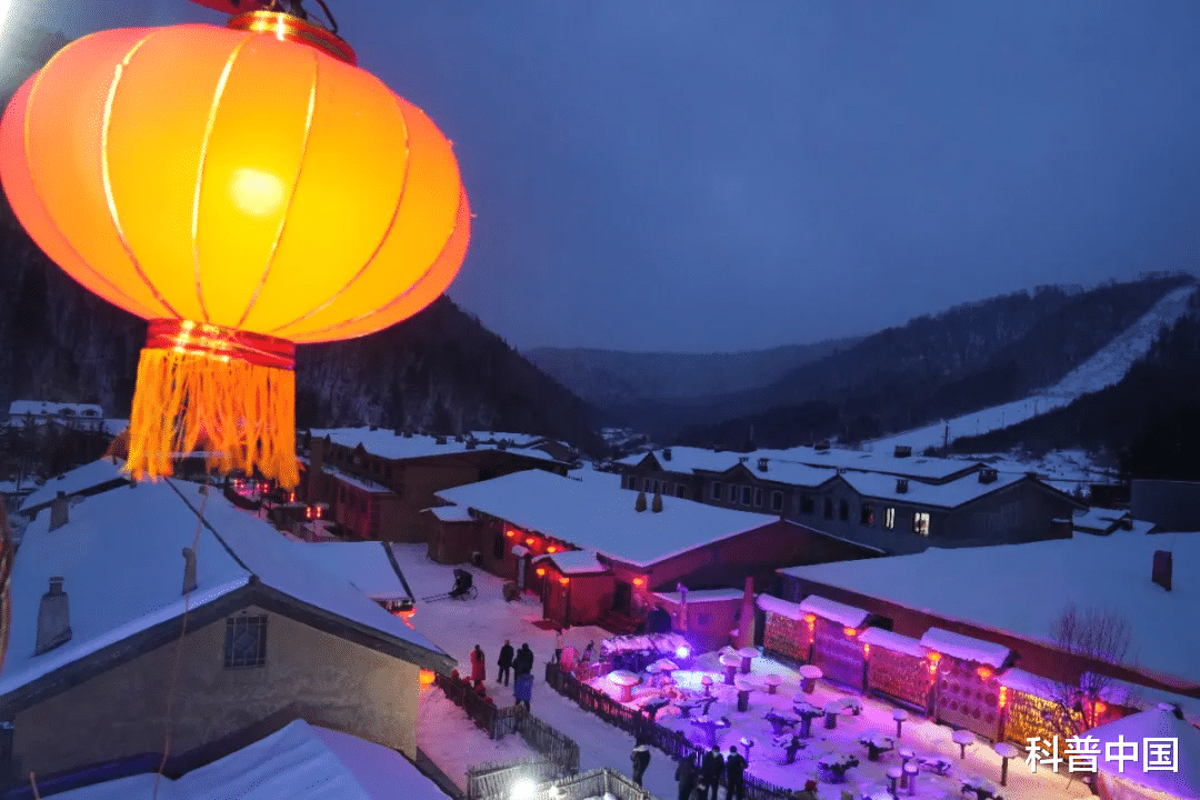 今日大寒,冬暖炉旁相依偎,与君盼春归!