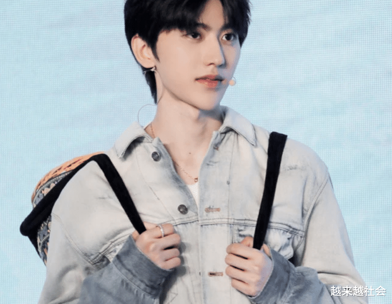 周杰伦|蔡徐坤以后会是那个时代的记忆，会是偶像标志，但一定不是周杰伦