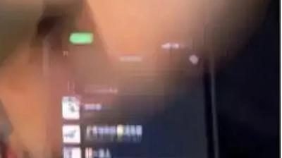 吴磊|吴磊向涵之公布恋情？一张模糊照片引来的吃瓜群众