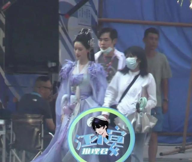 唐嫣|唐嫣给肖战白百何作配？李沁坑杨紫排斥陈楚生？