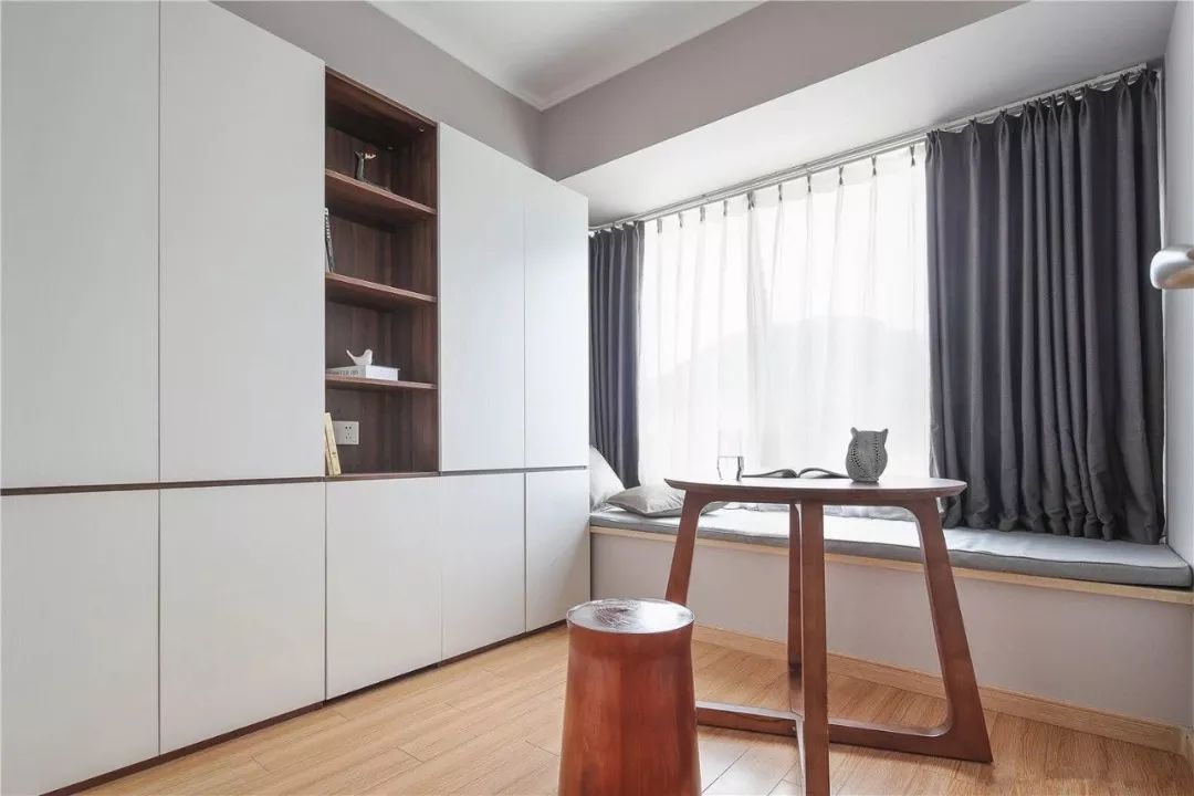 马良新墙教你把这些地方用上,随便都能做个书房