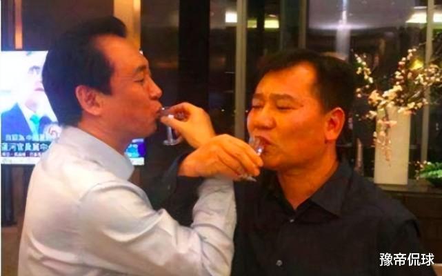 许家印|不是郑智，不是张琳芃！许家印看中36岁少帅，率中国8冠王踢亚冠