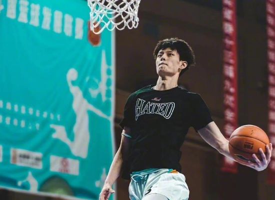 选秀|一只脚踏进NBA？曾凡博迎来选秀关键点，表现出色有望签合同