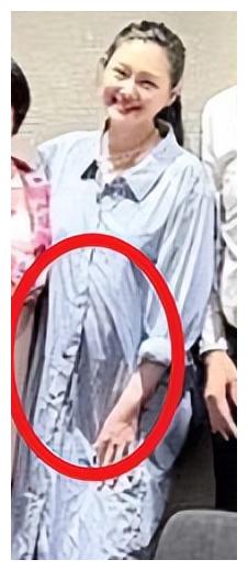 大S|真怀孕？大S具俊晔私下聚会画面曝光，女方身材发福小肚凸起明显