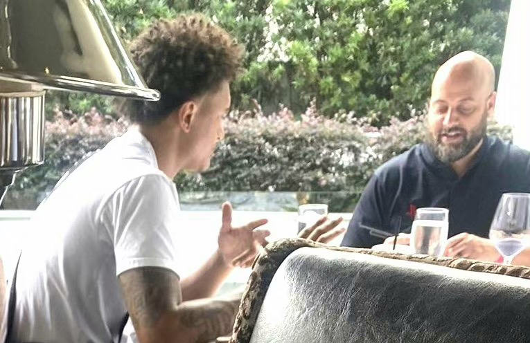 火箭队明亏暗赚,交易达成2目标,19+26选秀权有望打包,放权格林