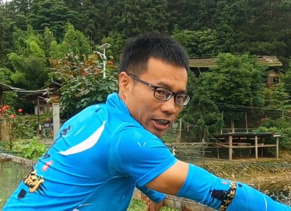 |曾晖退出王者之战惹争议，职业钓鱼人意气退赛有违职业精神