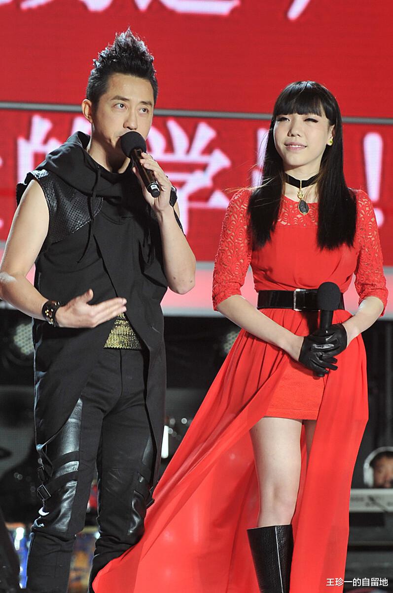 吴莫愁|20岁就红透半边天的吴莫愁，怎么就糊了？