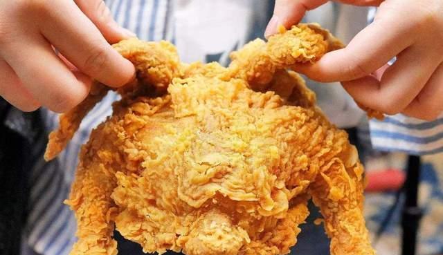 咋回事!神十四返回,宇航员脸“发福”肿了?太空伙食太好了?