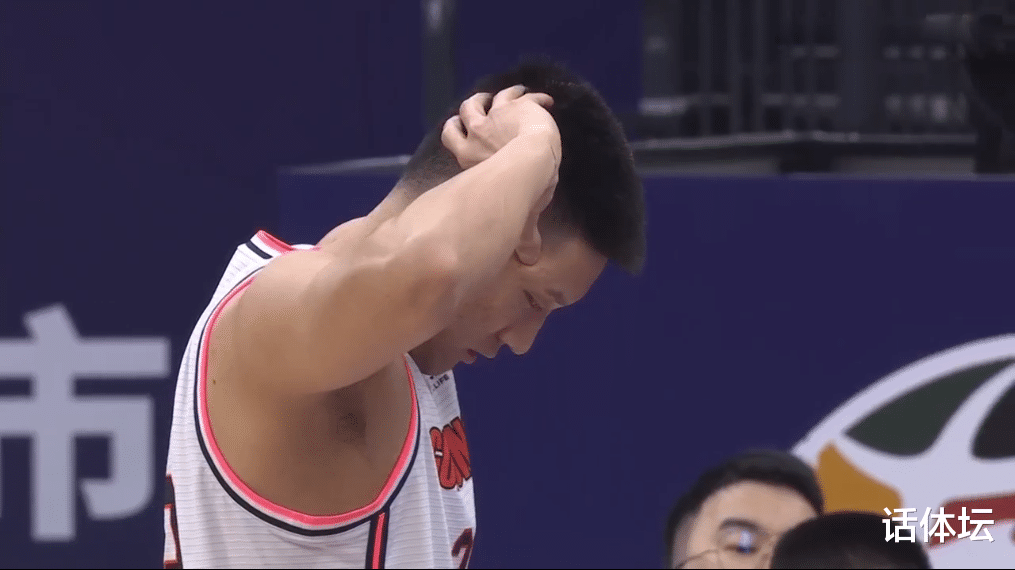 山东男篮|输得窝囊！CBA劲旅26分惨败，杜锋+外援“花样”讽刺，血性在哪！