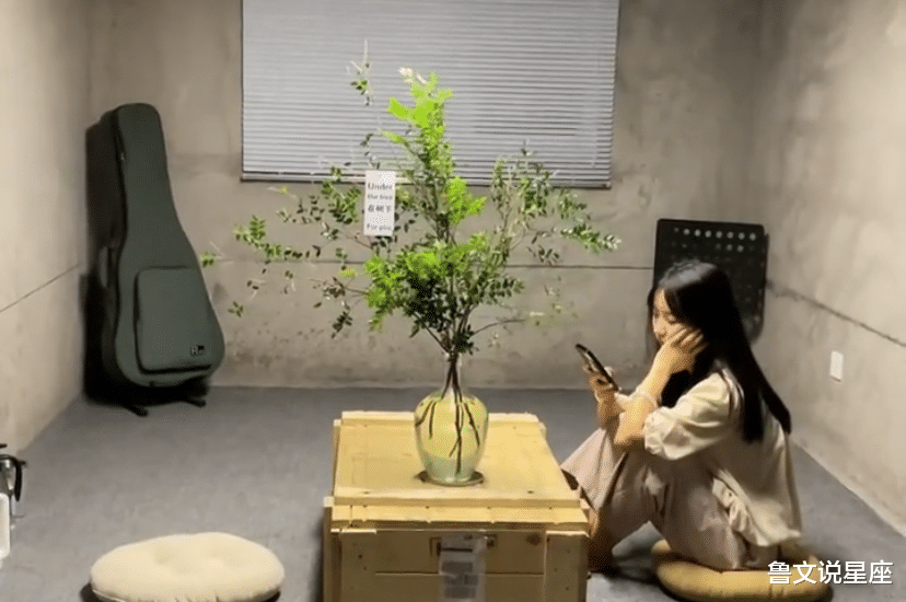 情侣没钱装修入住毛坯房,同甘共苦惹人羡慕