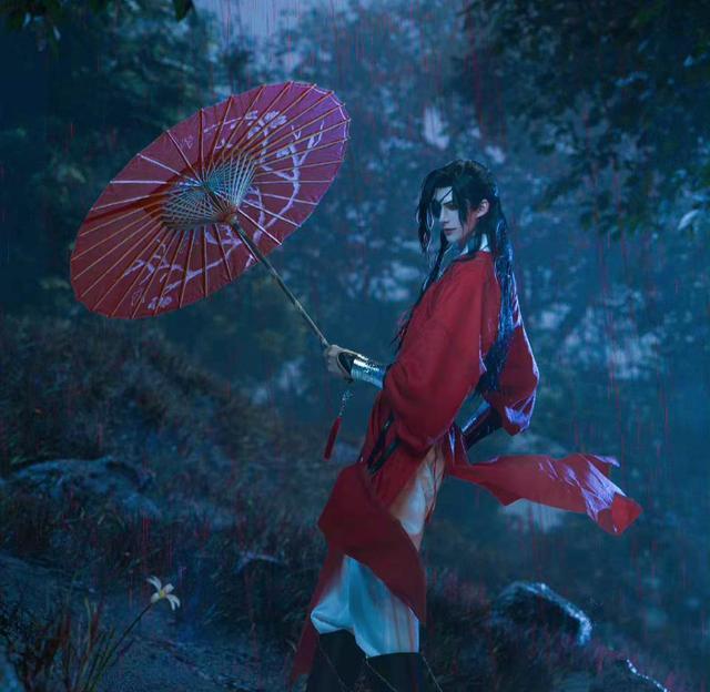 coser|墨家三兄弟cos神还原，魏无羡好霸气，谢怜温柔，沈清秋难得正经