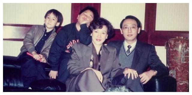 徐枫|她,替前夫还债上百万,嫁给最大债主,成就汤臣一品,身家百亿