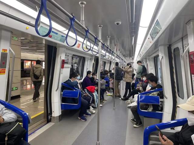 佛山3号线开通后，哪些站人气爆棚？哪些站人烟稀薄？