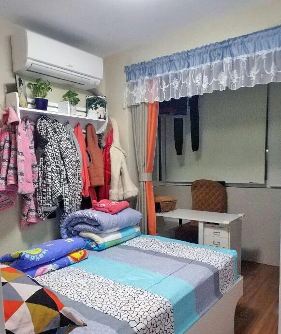 76㎡小窝住进一家五口,挤出空间改三居,紧凑但幸福着!