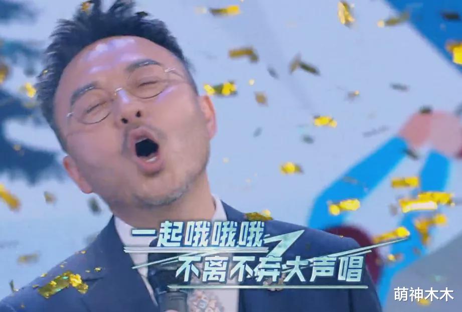 汪涵|《天天向上》三期收视连跌！全网排名89，穿西装趴地的汪涵太心酸