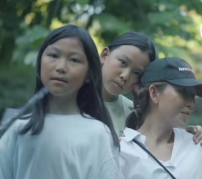 张晋|妈妈“最美港姐”，爸爸是武打明星，蔡少芬张晋女儿颜值随谁？