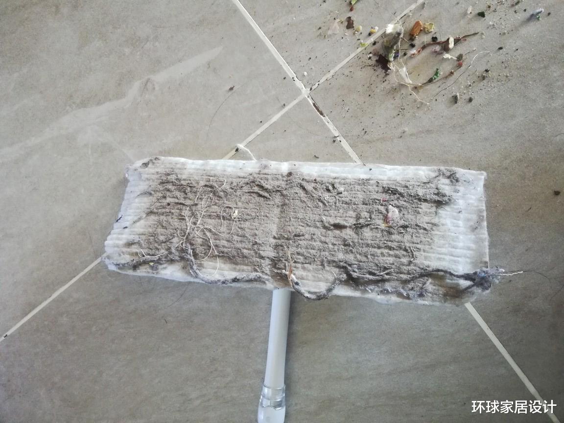 拖完地板,总是会有“腥味”,原因其实很简单,大部分人都不知道