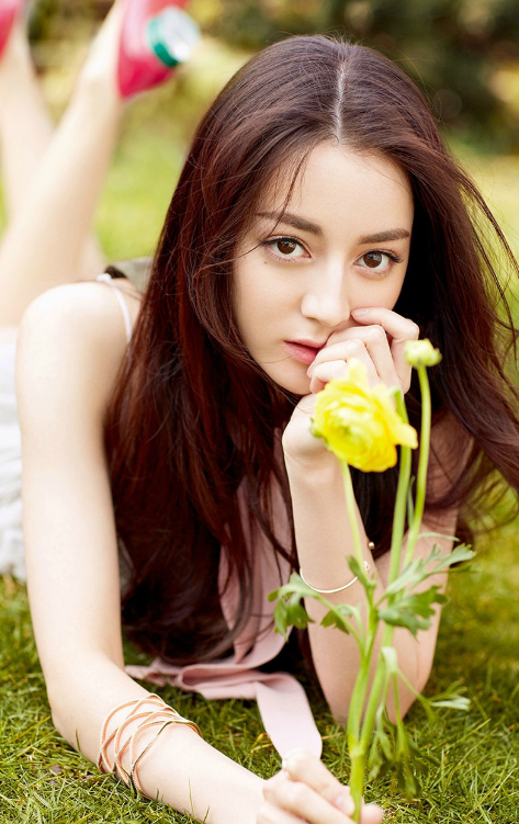 迪丽热巴|放不下身段就别演丑角，这些女星告诉你，什么叫敬业不糊弄观众