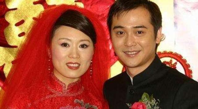 吴琼|相差15岁的“姐弟恋”,断绝父子关系都要结婚,如今却让人羡慕