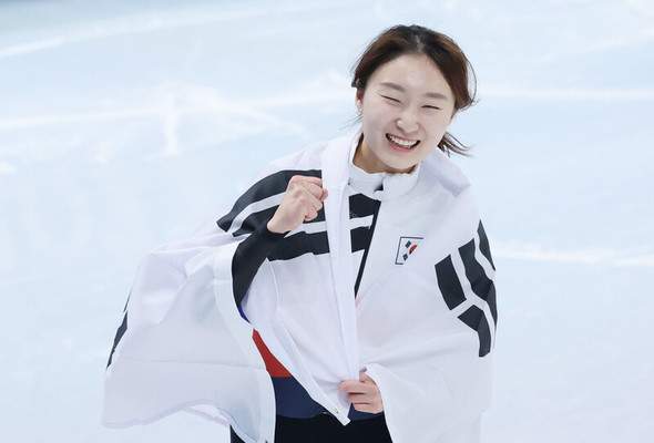 崔敏静|韩国一姐崔敏静夺金后，直言开心到难以置信，只想吃美食好好睡觉