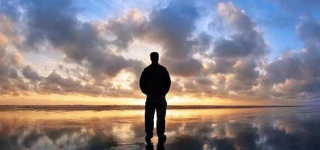 |为什么当你越来越优秀时，身边的朋友却远离你？这3点原因很真实