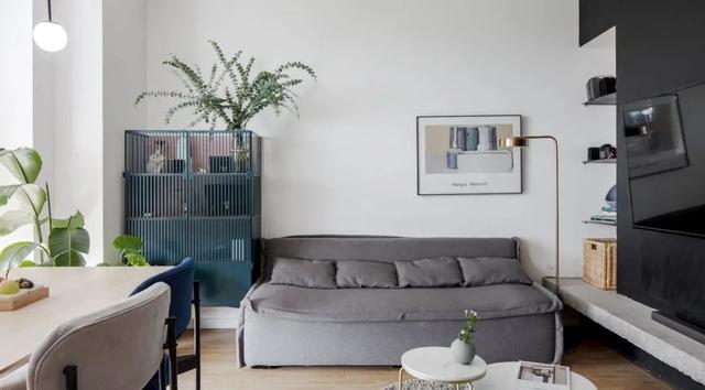 她坚持买下被人嫌弃的顶楼老房,装修后却意外走红,太有智慧了!