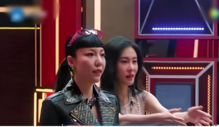 张碧晨|“母凭子贵”张碧晨：为爱生女获2亿补偿，为何华晨宇不愿娶她？