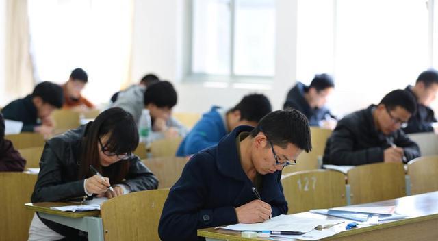 招聘|下半年公务员招聘来了,符合这3个条件的人,可以优先被招录!