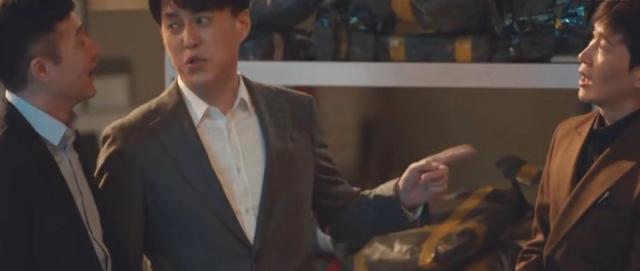 靳东|同样是出演靳东的秘书，黄家婧与朱珠演技一目了然，相似度极高