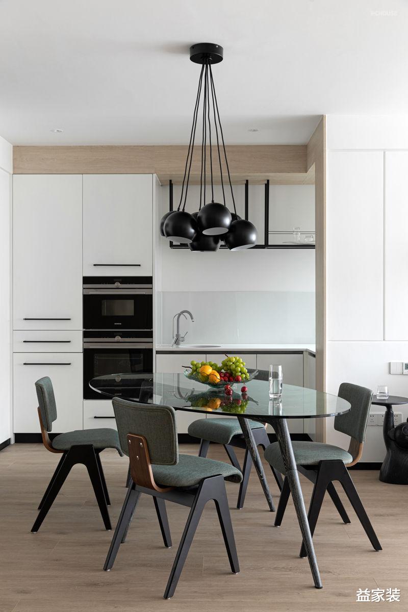 一家四口的家,清新宜人简单大方,让人感觉幸福又甜蜜