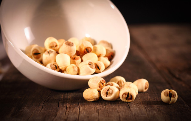 痛风|吃莲子对银屑病患者有好处吗？莲子虽好，但是不要多吃哦！