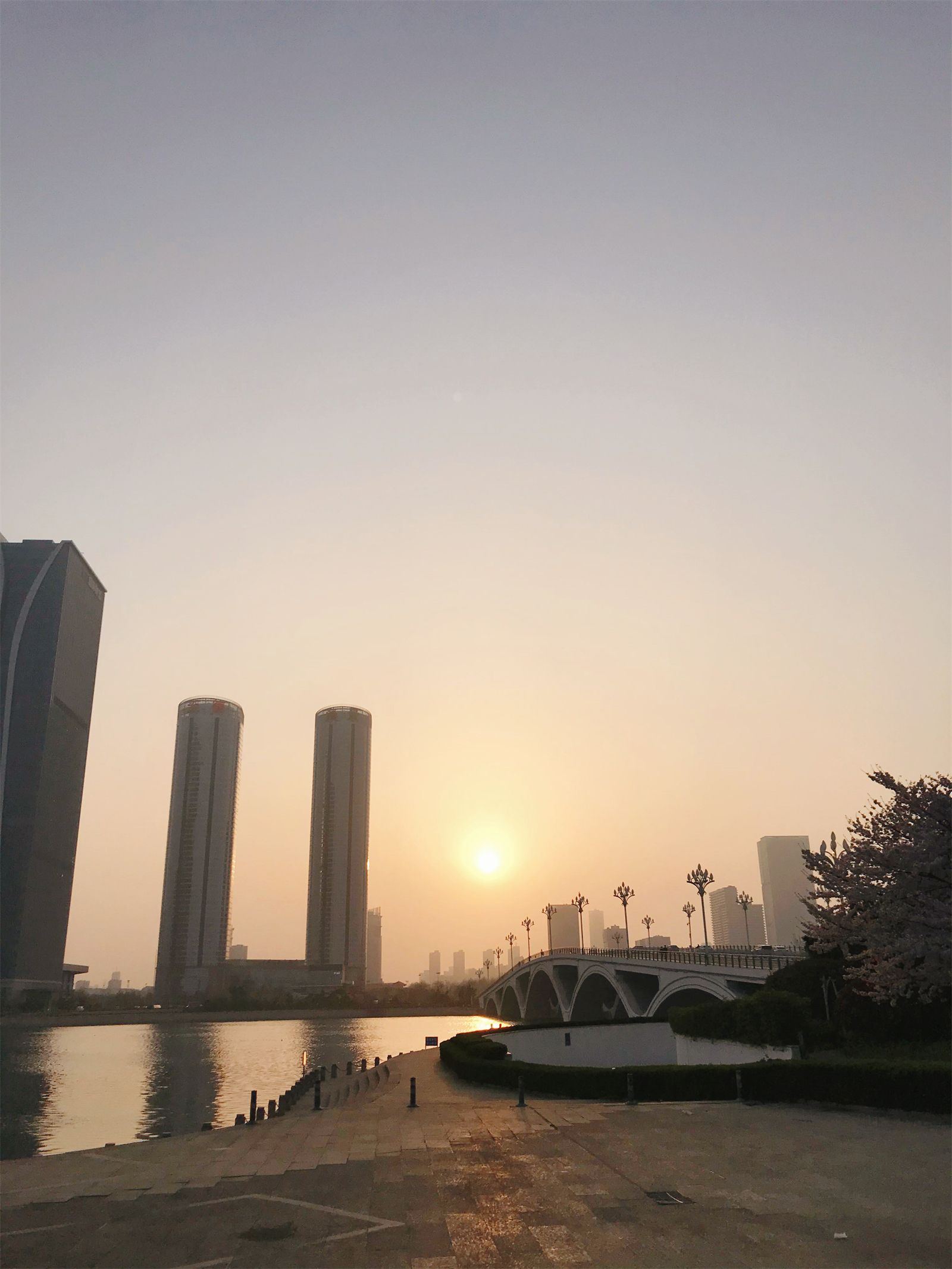|日照旅游，海边景点和海鲜美食，幸福感的小城市