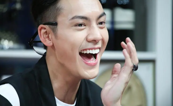 配音|仗着有配音老师就高枕无忧？台词属实是演技的一部分了，竟然还有人从未原声出镜！