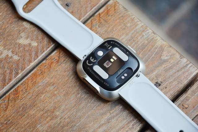 dido|Dido G28S顶配版有什么区别？全天候血糖检测的智能手表你见过吗