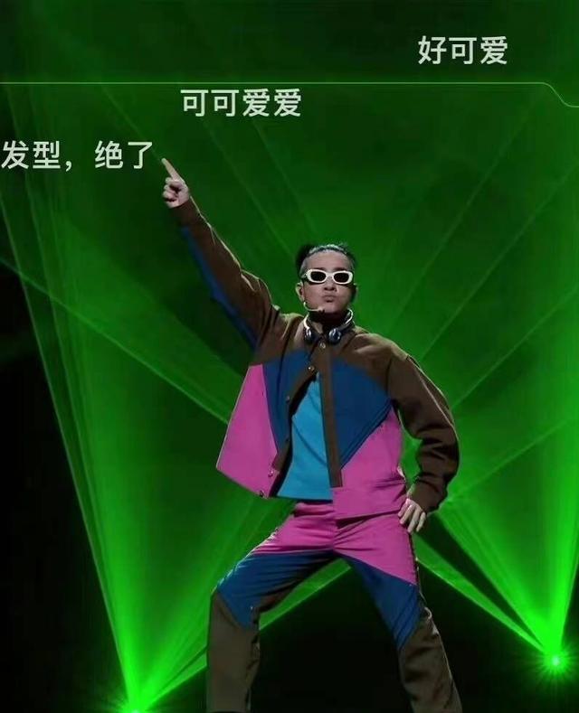 |《披荆斩棘》陈小春双马尾被网友狂赞可爱，苏有朋像飞天小女警？