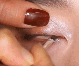 眼妆 女人再懒也要学会画眼妆，教你画眼妆的四个步骤，效果快还好看