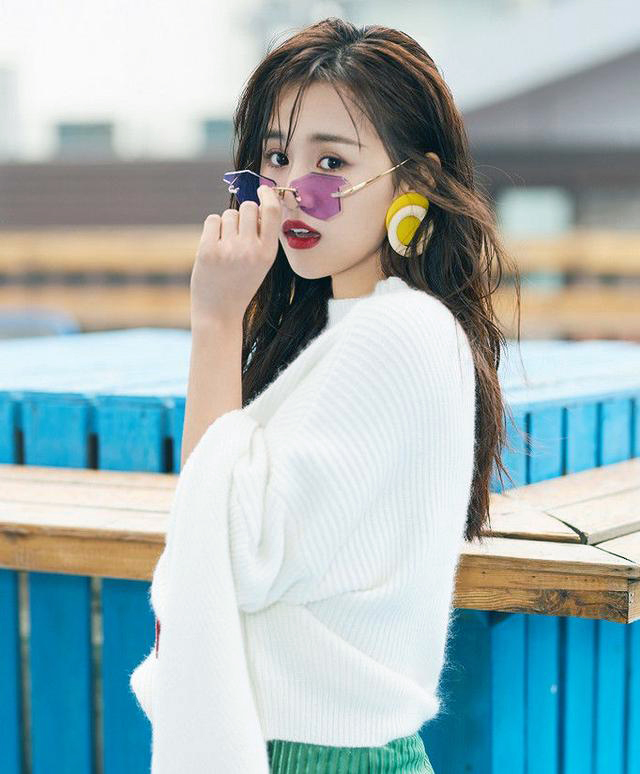 安悦溪|【精美图集】演员安悦溪长相甜美，气质出众