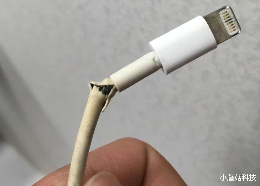 不予进入中国市场？统一充电接口已成“定局”，苹果必须服软！