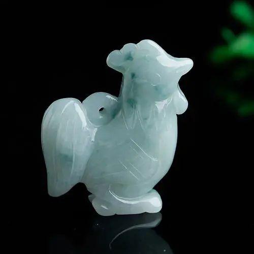 翡翠|天亮报晓的吉祥之物，翡翠鸡到底有什么寓意呢？