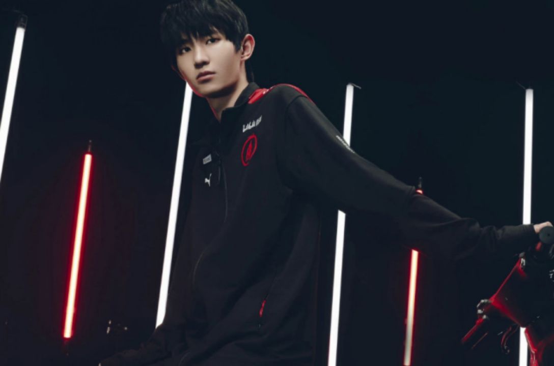 fly|一诺恋情遭曝光，女友成为吐槽对象，多像兰兰学习