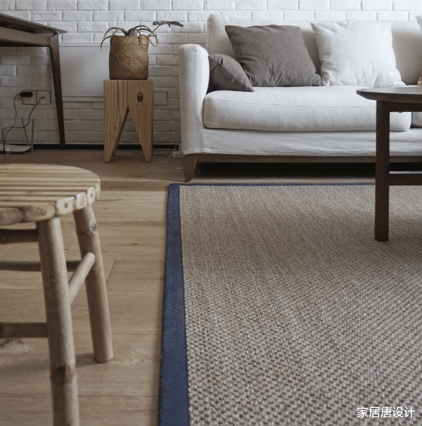 为迎接女主人设计的家,不仅要有实用性,更要温馨浪漫